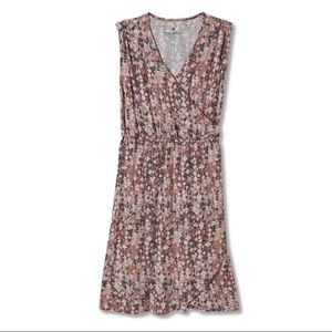 Royal Robbins Noe Cross-Over Travel Dress NWT Medium Floral Soft Summer / Fall